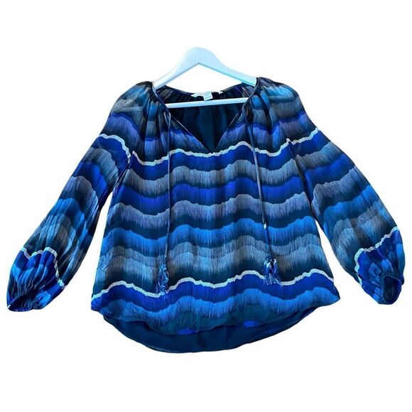 Diane Von Furstenburg Saylor Wavy Print 100% silk blouse 2 - Picture 4 of 12